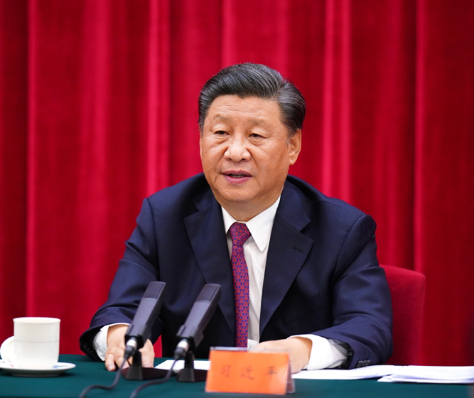 2020年9月3日下午，中共中央、國(guó)務(wù)院、中央軍委在北京人民大會(huì)堂舉行座談會(huì)，紀(jì)念中國(guó)人民抗日戰(zhàn)爭(zhēng)暨世界反法西斯戰(zhàn)爭(zhēng)勝利75周年。中共中央總書記、國(guó)家主席、中央軍委主席習(xí)近平出席座談會(huì)并發(fā)表重要講話。新華社記者 謝環(huán)馳 攝